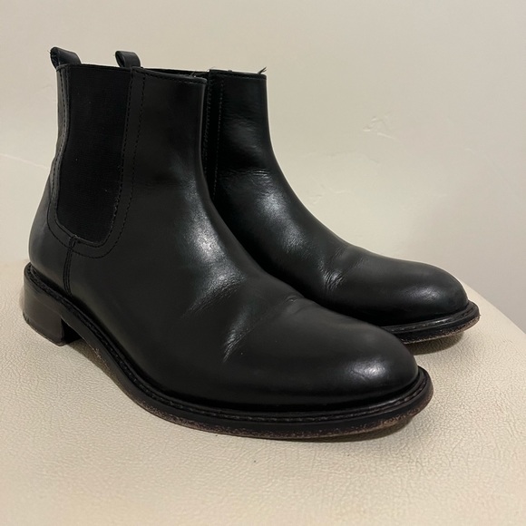 Johnston& Murphy Women’s Chelsea Black Leather Ankle Bootie’s Size 6.5 - Picture 2 of 13